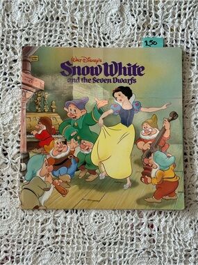 Golden Books: Walt Disney Snow White and the Seven Dwarfs Children's Book